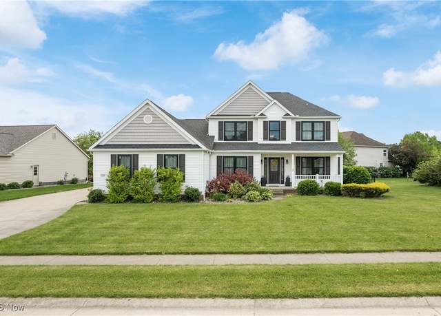 Property at 2866 Genera St NW, Uniontown, OH 44685, 4 beds, 3.5 baths