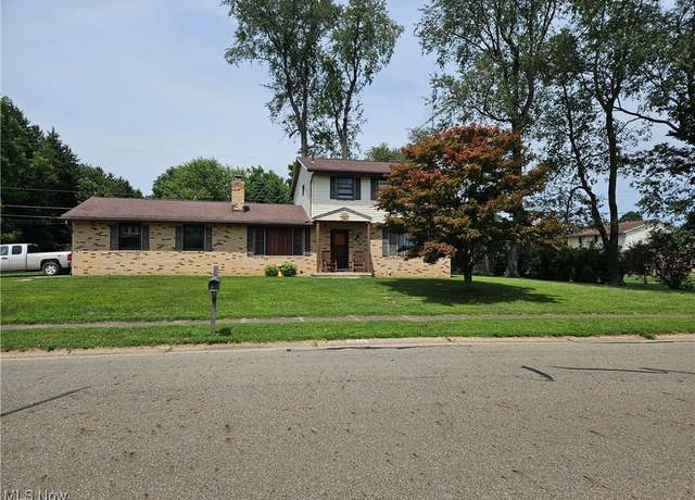 Property at 1025 Joseph St, Louisville, OH 44641, 3 beds, 2.5 baths