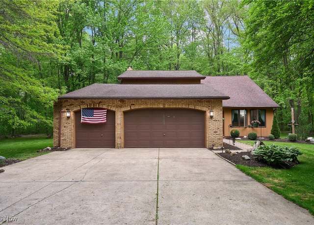Property at 26094 Royalton Rd, Columbia Station, OH 44028, 5 beds, 2.5 baths