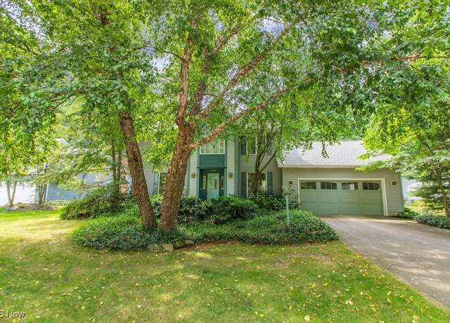 Property at 4554 Briarcliff Trl, Copley, OH 44321, 3 beds, 2.5 baths