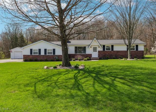 Property at 11529 Winchester Dr, Chardon, OH 44024, 4 beds, 2 baths