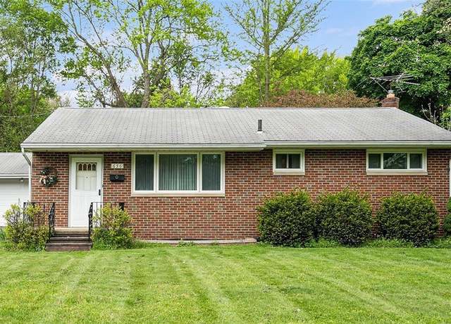 Property at 656 Roosevelt St, Kent, OH 44240, 2 beds, 1 bath