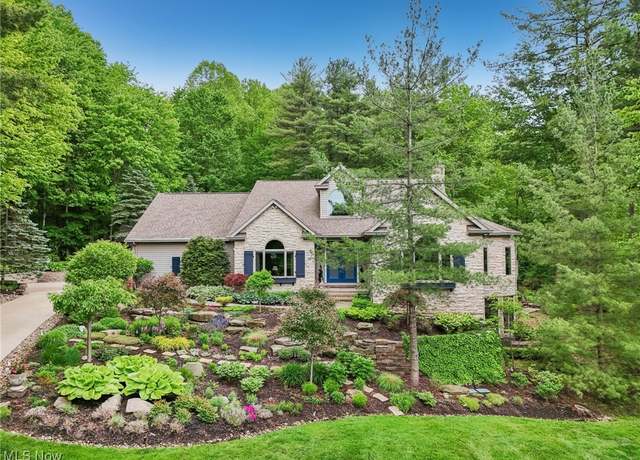 Property at 10405 Flat Rock Dr, Chardon, OH 44024, 4 beds, 4 baths