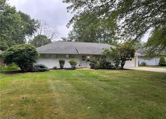 Property at 467 Harris Rd, Richmond Heights, OH 44143, 3 beds, 2 baths