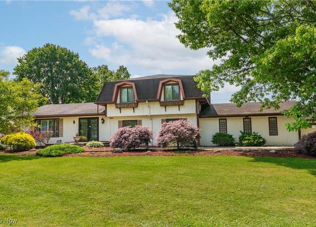 Property at 2864 Pine Lake Rd, Uniontown, OH 44685, 4 beds, 2.5 baths