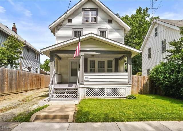 Property at 2291 17th St SW, Akron, OH 44314, 4 beds, 2 baths