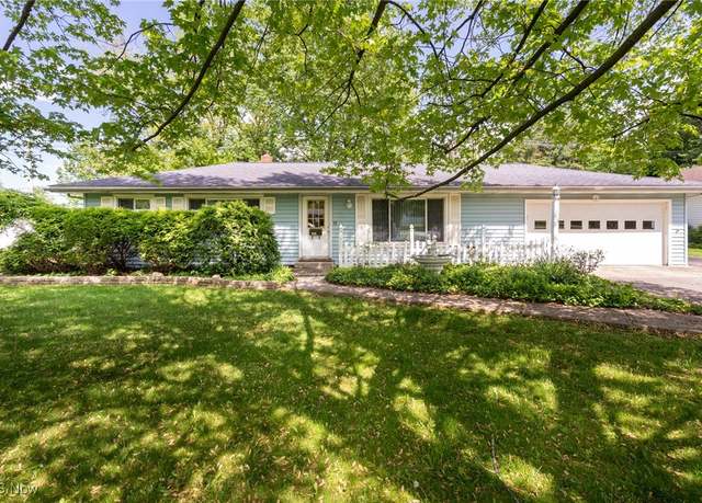 Property at 915 Sharondale Dr, Amherst, OH 44001, 3 beds, 1.5 baths
