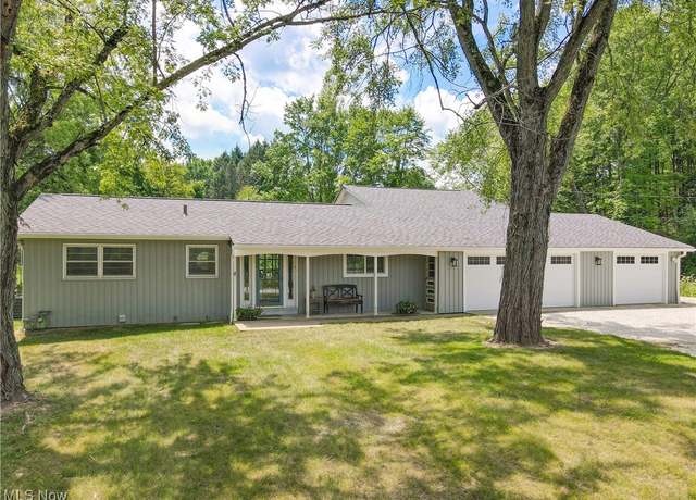 Property at 918 Lindley Rd, Cuyahoga Falls, OH 44223, 4 beds, 2.5 baths