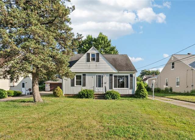 Property at 30052 Dorothy Dr, Wickliffe, OH 44092, 3 beds, 2 baths