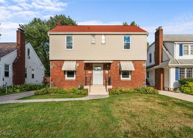 Property at 319 Concord Dr, Lorain, OH 44052, 3 beds, 1.5 baths