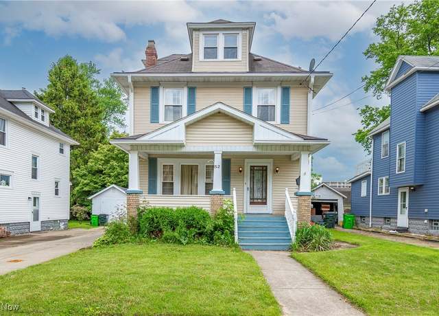 Property at 52 20th St SW, Barberton, OH 44203, 3 beds, 1.5 baths