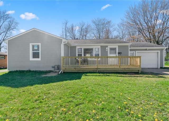 Property at 914 Pinecrest Rd, Girard, OH 44420, 3 beds, 1 bath