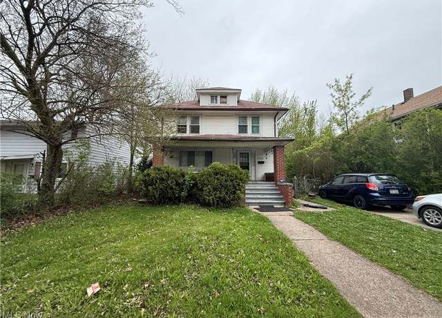 Property at 1633 E 33rd St, Lorain, OH 44055, 4 beds, 1.5 baths