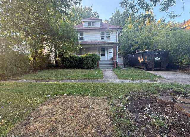 Property at 1633 E 33rd St, Lorain, OH 44055, 4 beds, 1 bath