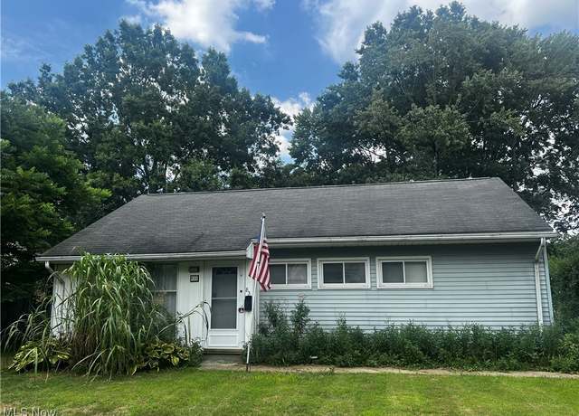 Property at 831 Monroe Ave, Cuyahoga Falls, OH 44221, 3 beds, 2 baths