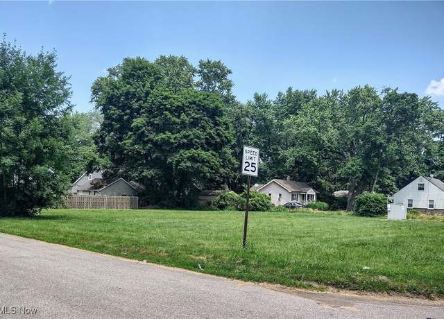 Property at 705 Mull Ave, Akron, OH 44313