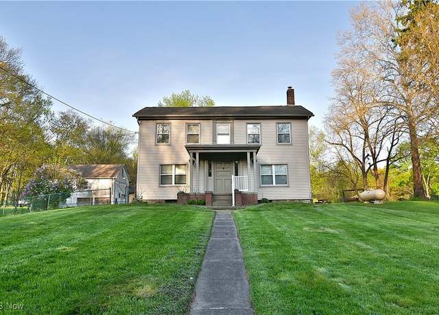 Property at 11680 Walnut Ave NE, Alliance, OH 44601, 3 beds, 2 baths