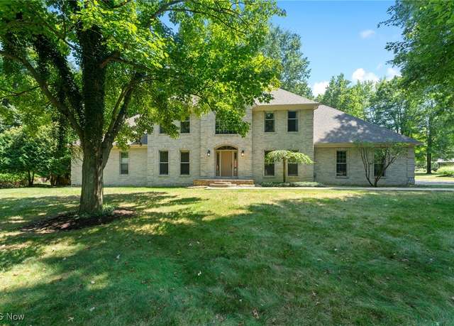 Property at 3730 Saint Andrews, Youngstown, OH 44505, 5 beds, 4.5 baths