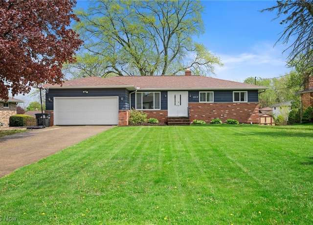 Property at 237 Judita Dr, Brunswick, OH 44212, 3 beds, 2.5 baths