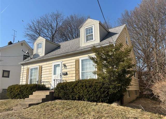 Property at 1055 Whittier Ave, Akron, OH 44320, 3 beds, 1 bath