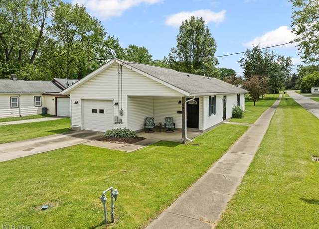 Property at 489 W Georgia Ave, Sebring, OH 44672, 3 beds, 1.5 baths