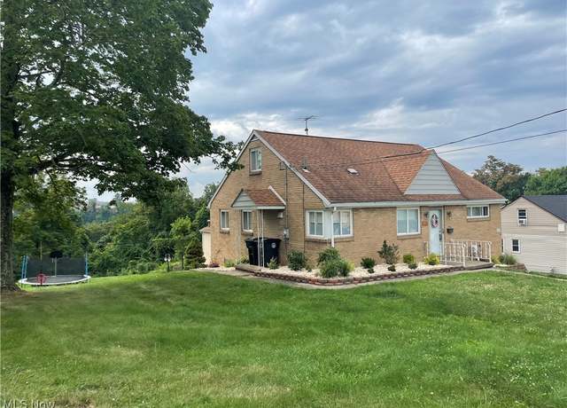 Property at 119 Greenwich Ave, Steubenville, OH 43952, 4 beds, 2.5 baths