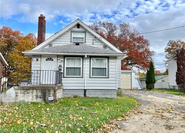 Property at 905 Liberty Rd, Youngstown, OH 44505, 3 beds, 1 bath