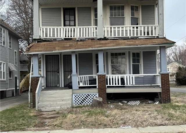 Property at 739 E 127th St, Cleveland, OH 44108, 4 beds, 2 baths