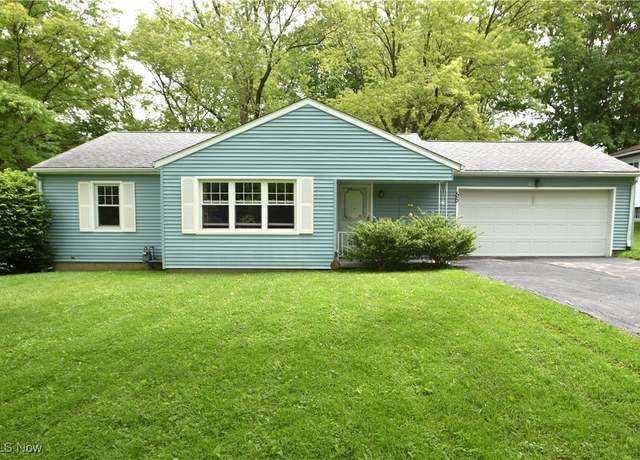 Property at 65 Winona Ave, Canfield, OH 44406, 3 beds, 1.5 baths