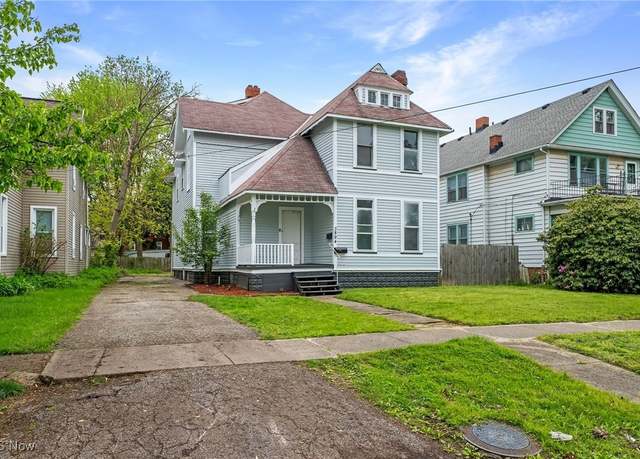 Property at 3894 W 33rd St, Cleveland, OH 44109, 6 beds, 2 baths