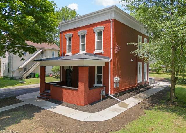 Property at 638 High St, Wooster, OH 44691, 3 beds, 3 baths