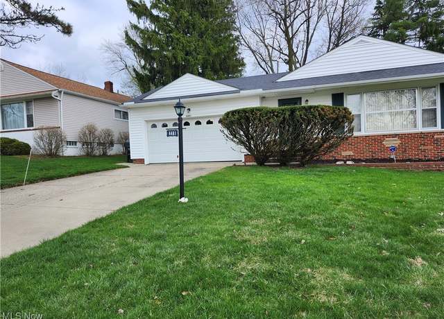Property at 4481 Springvale Dr, Warrensville Heights, OH 44128, 3 beds, 1 bath
