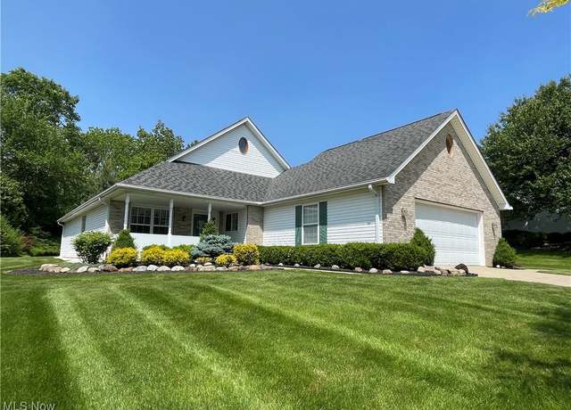 Property at 2847 Aaron Dr, Medina, OH 44256, 2 beds, 2 baths