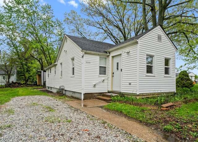Property at 5331 Ridgewood St, Lorain, OH 44055, 3 beds, 1 bath