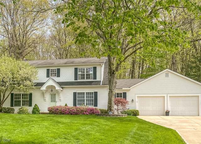 Property at 45 Tartan Ct, Chagrin Falls, OH 44022, 4 beds, 3 baths