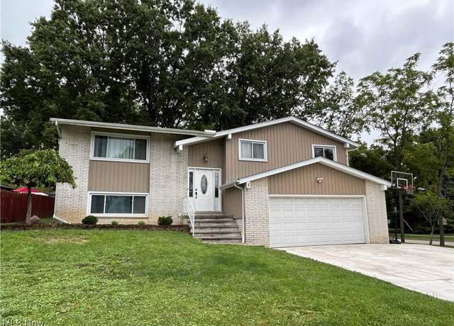 Property at 6650 Parkgate Oval, Seven Hills, OH 44131, 4 beds, 2 baths