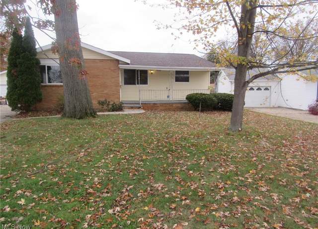 Property at 3900 Yale Dr, Lorain, OH 44055, 3 beds, 1.5 baths