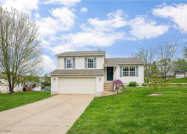 Property at 3074 Rusty Ave SW, Canton, OH 44706, 3 beds, 2 baths