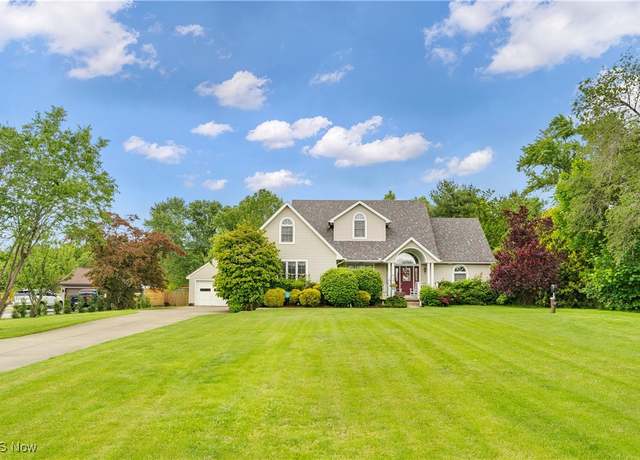 Property at 1925 N Lipkey Rd, North Jackson, OH 44451, 4 beds, 4 baths
