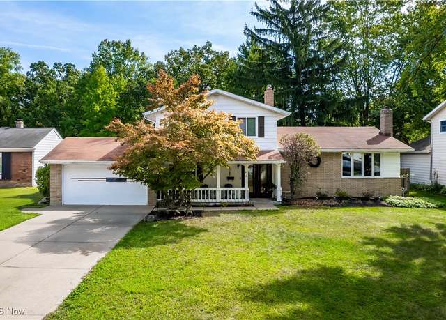 Property at 6221 Brighton Dr, North Olmsted, OH 44070, 4 beds, 2.5 baths
