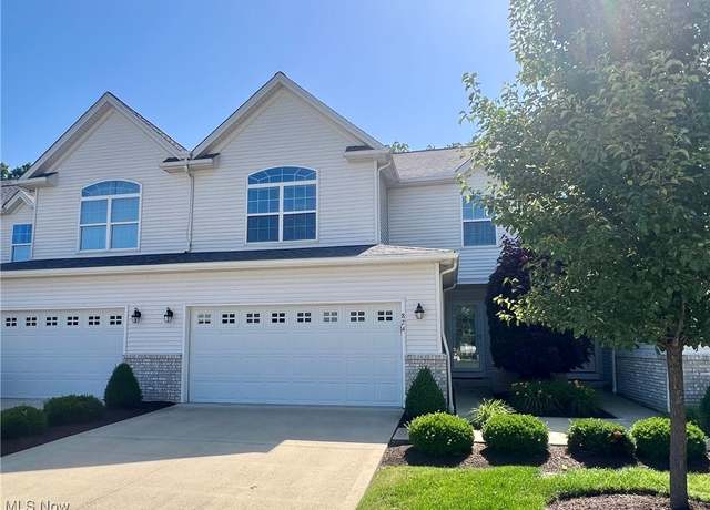 Property at 824 Wildberry Cir, Avon Lake, OH 44012, 3 beds, 2.5 baths