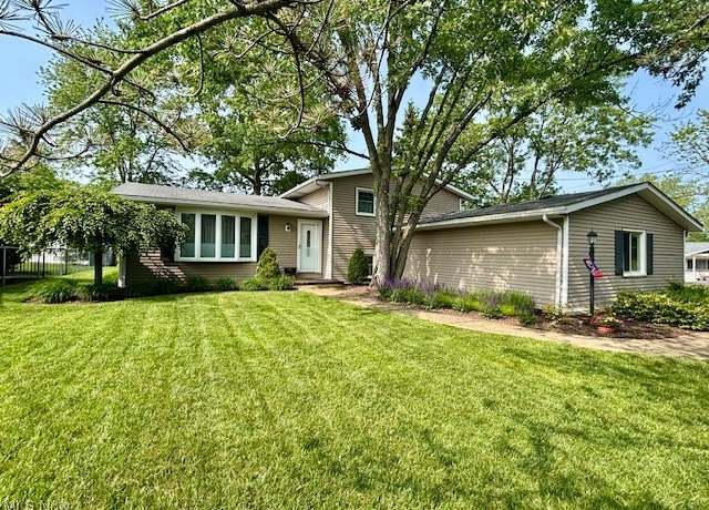 Property at 5434 Celeste View Dr, Stow, OH 44224, 3 beds, 1.5 baths