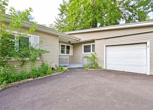 Property at 4942 Lear Nagle Rd, North Ridgeville, OH 44039, 5 beds, 1.5 baths