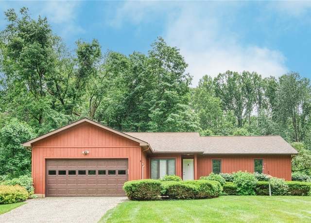 Property at 15747 Park View Dr, Newbury, OH 44065, 4 beds, 2 baths