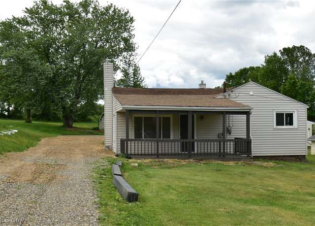 Property at 5308 Walters St NE, East Canton, OH 44730, 3 beds, 1 bath