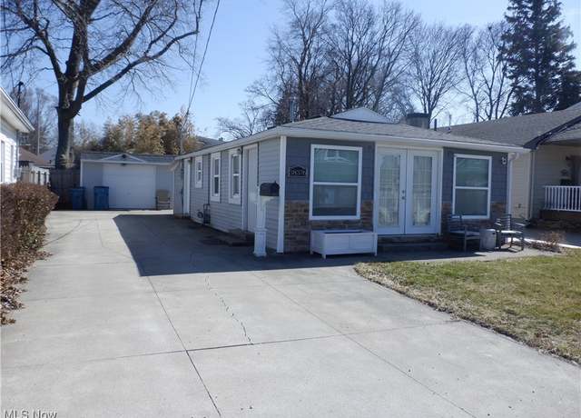 Property at 38376 N Beachview Rd, Willoughby, OH 44094, 1 bed, 1.5 baths