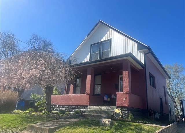 Property at 1641 Sharon Ave, Zanesville, OH 43701, 3 beds, 2 baths