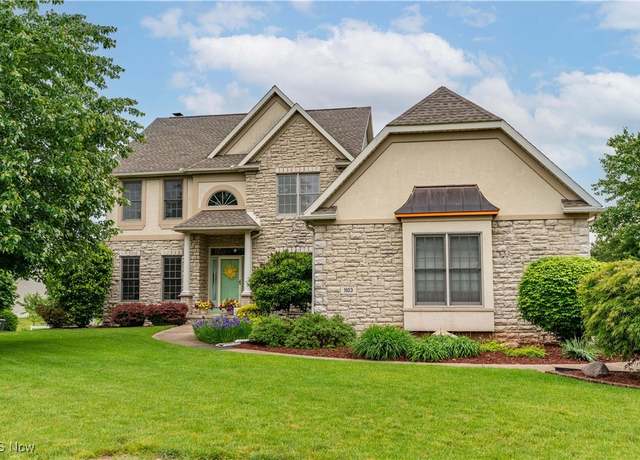 Property at 1103 Stone Crossing St NE, Canton, OH 44721, 3 beds, 3 baths
