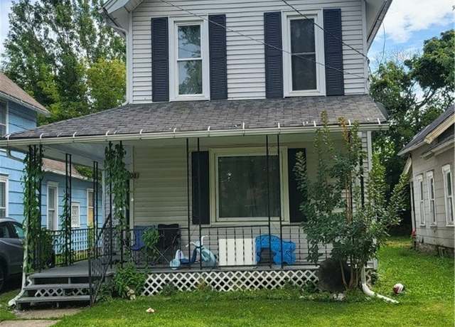 Property at 1708 W 6th St, Ashtabula, OH 44004, 4 beds, 2 baths