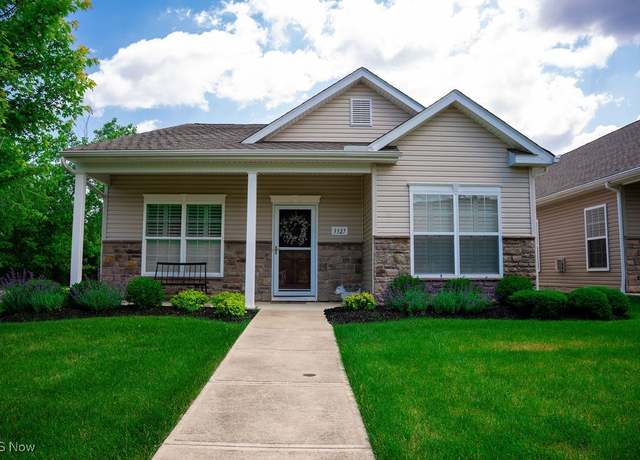 Property at 3327 Morningside Way, Lorain, OH 44053, 2 beds, 2 baths